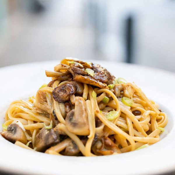 Linguini με Μανιτάρια & Πάστα Miso